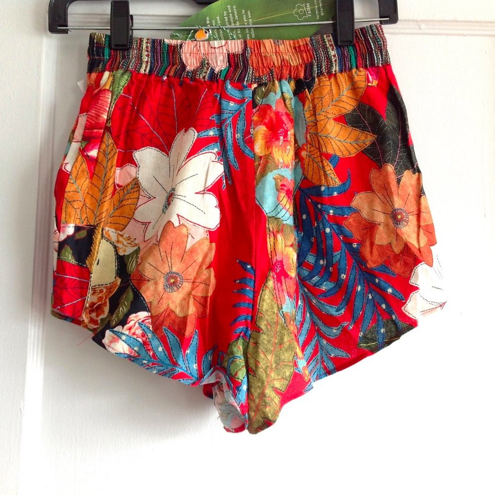Farm Rio Feminine Nature Shorts - Picture 3 of 12
